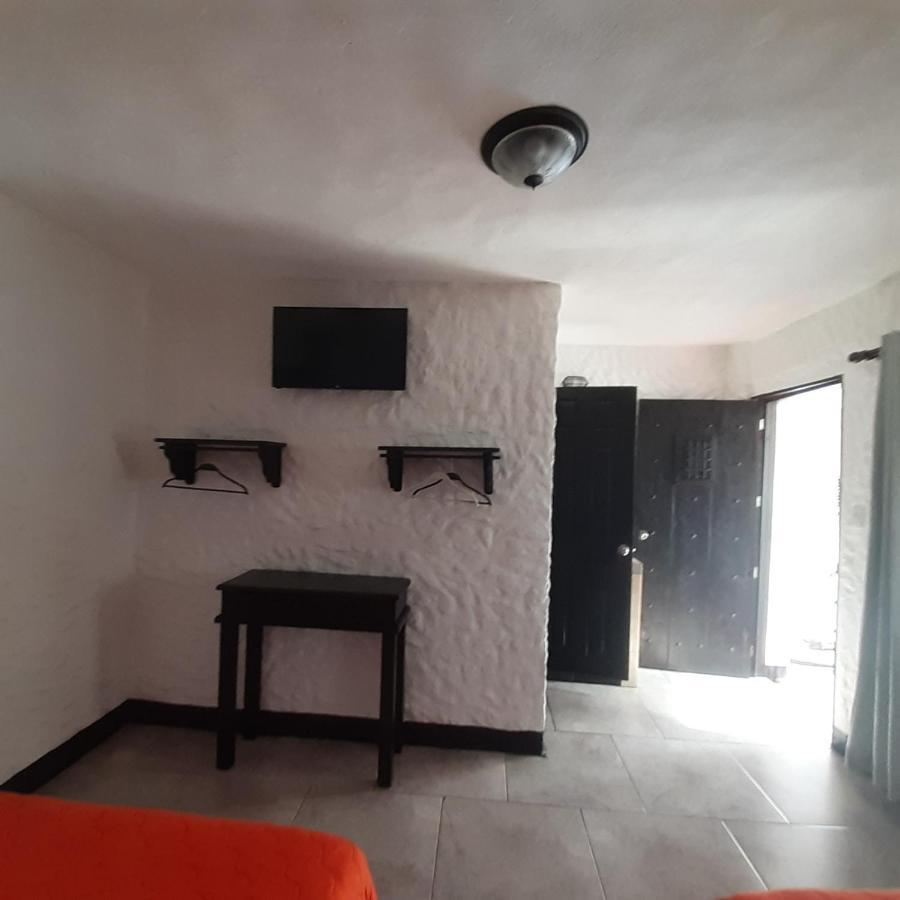 Hotel Mi Paraiso Rio Dulce Castillo de San Felipe Dış mekan fotoğraf
