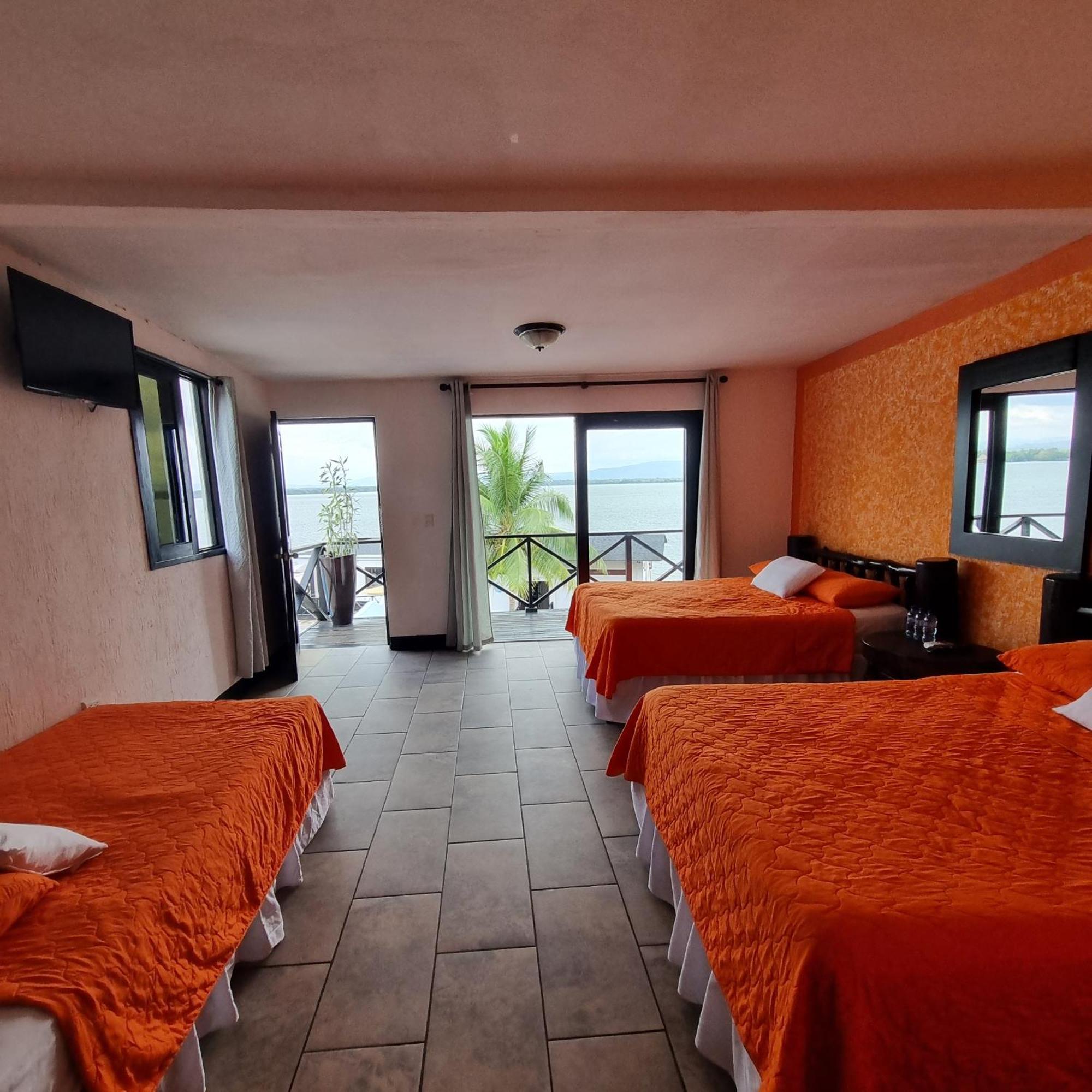 Hotel Mi Paraiso Rio Dulce Castillo de San Felipe Dış mekan fotoğraf